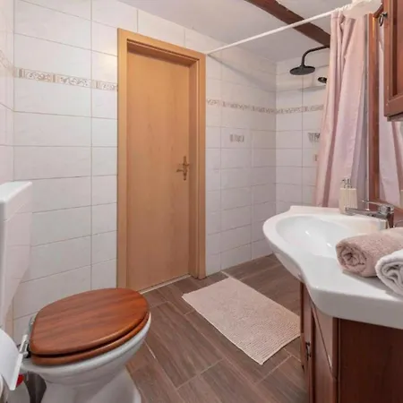 17th Century With Jacuzzi Appartement