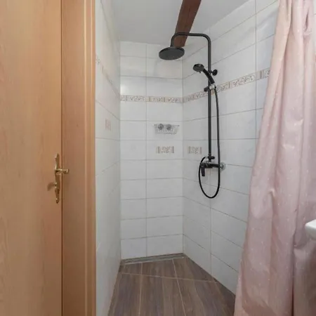 Appartement 17th Century With Jacuzzi Koper