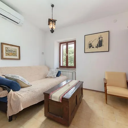 17th Century With Jacuzzi Appartement