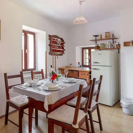 17th Century With Jacuzzi Appartement *